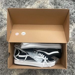 Brand new vans old school
